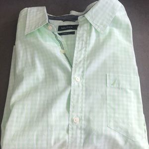 Nautica men’s buttoned down long sleeve xl shirt